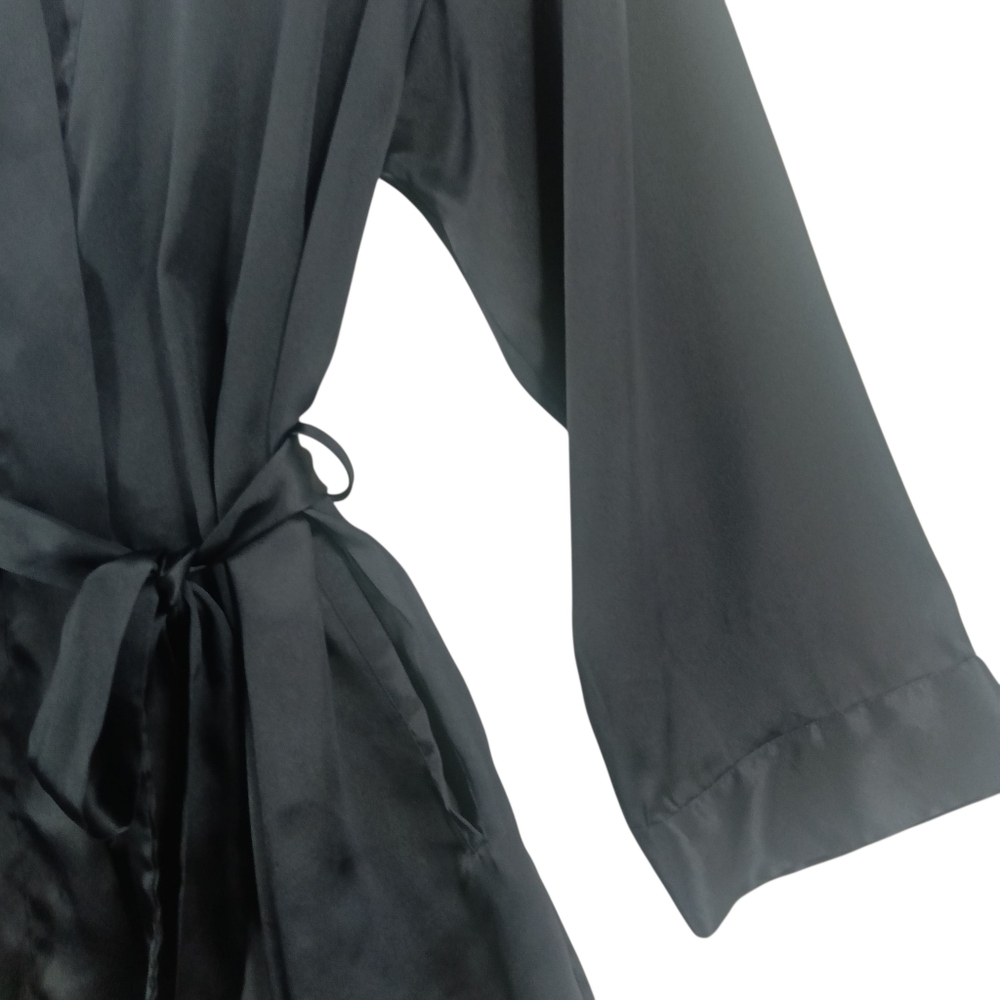 ❌️SOLD❌️Victoria's Secret Women's Belted Satin Kimono Robe One Size - Picture 3 of 9
